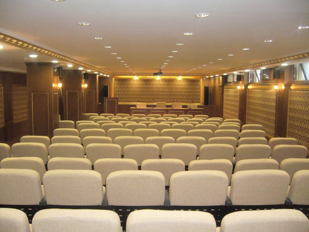Öğrenci Yurdu Konferans Salonu - Resim 1
